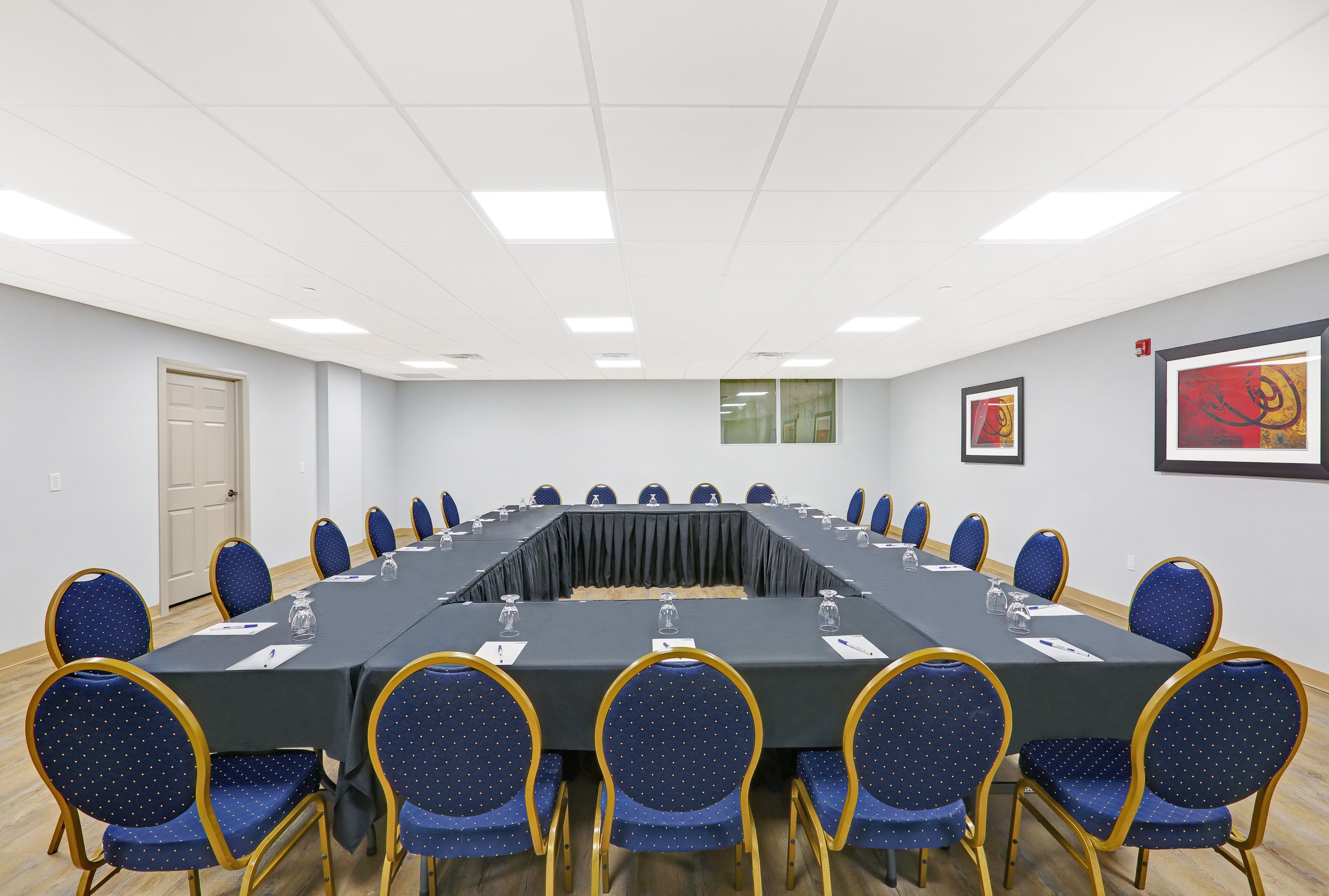 Holiday Inn Express & Suites - Woodstock, On Canada מראה חיצוני תמונה