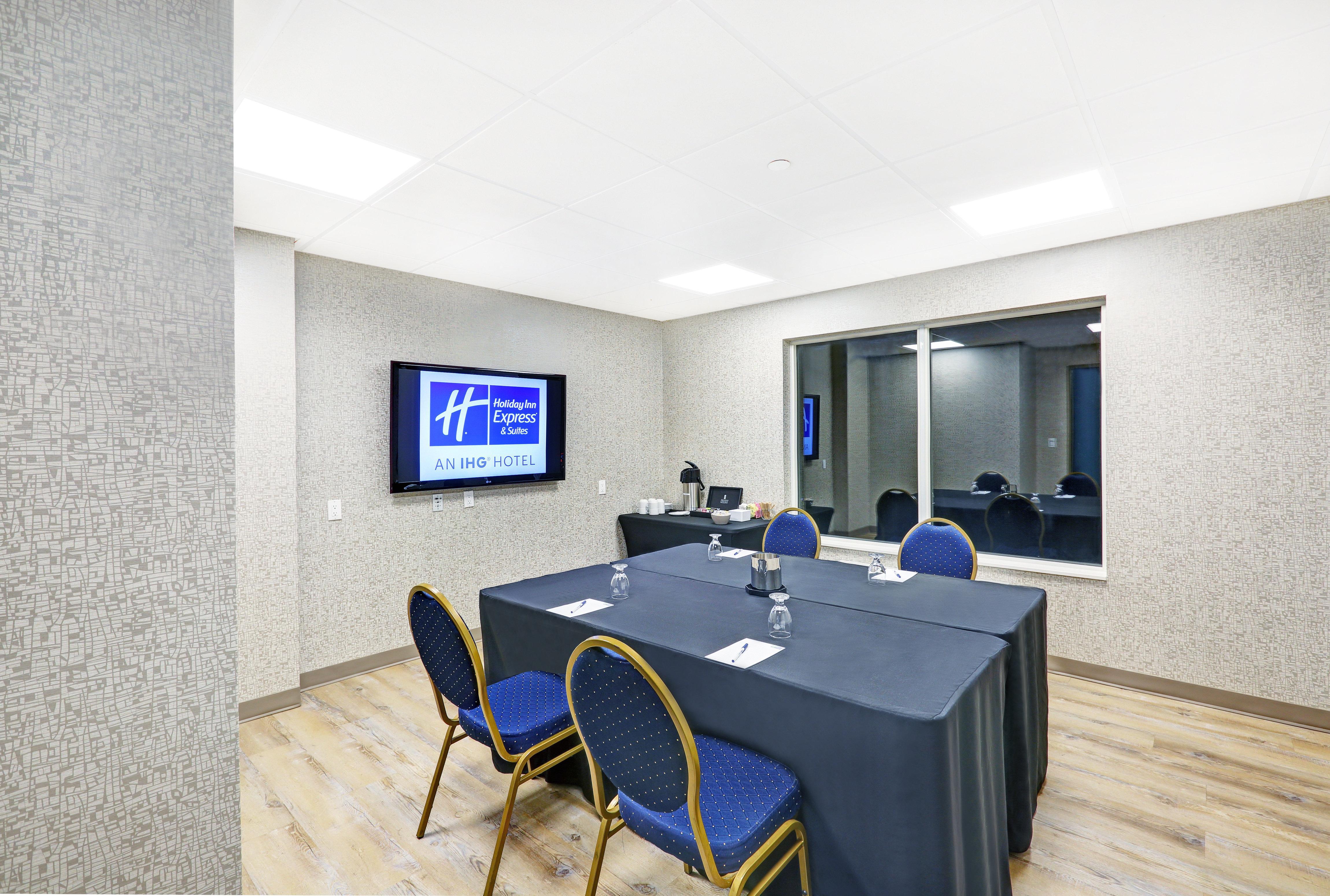 Holiday Inn Express & Suites - Woodstock, On Canada מראה חיצוני תמונה